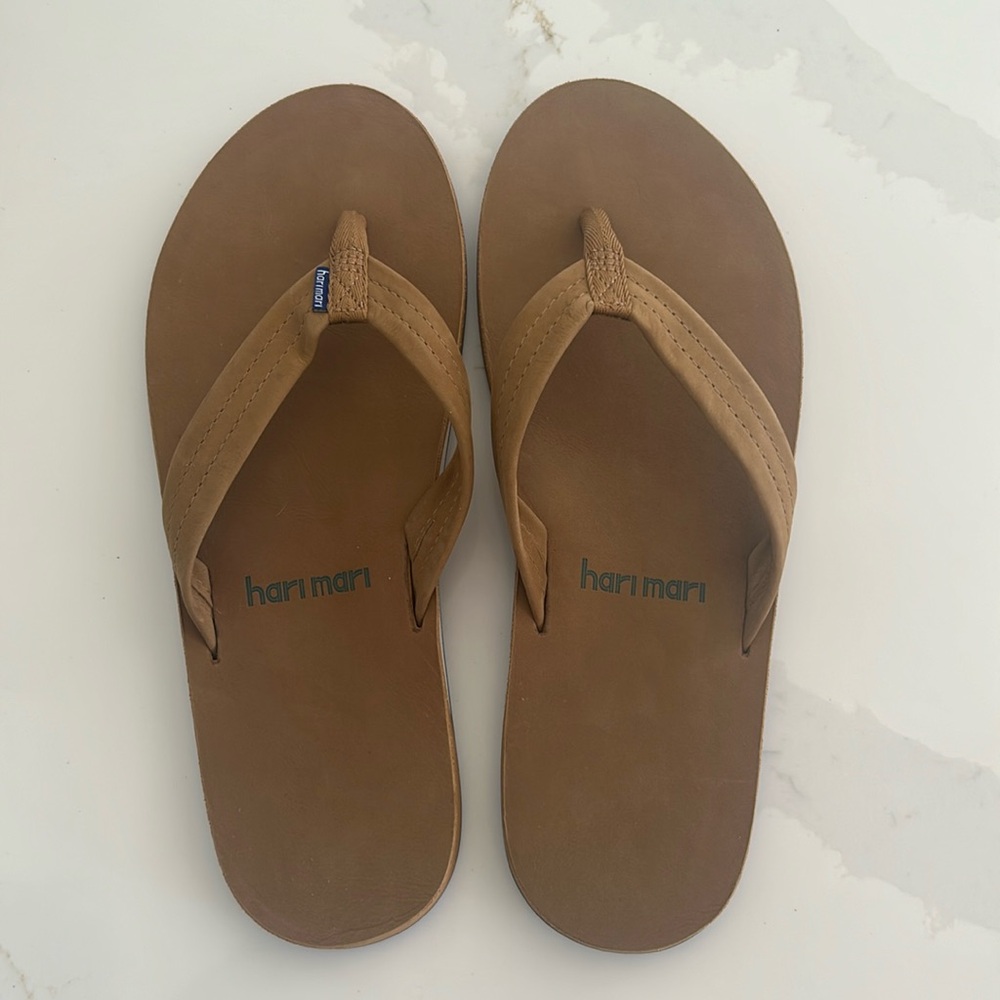 Brand new never worn Hari Mari flip-flop sandals